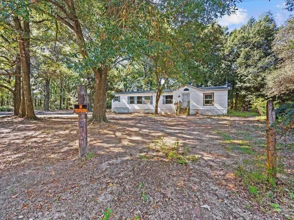 5127 Lake End Dr, Milton, FL 32583