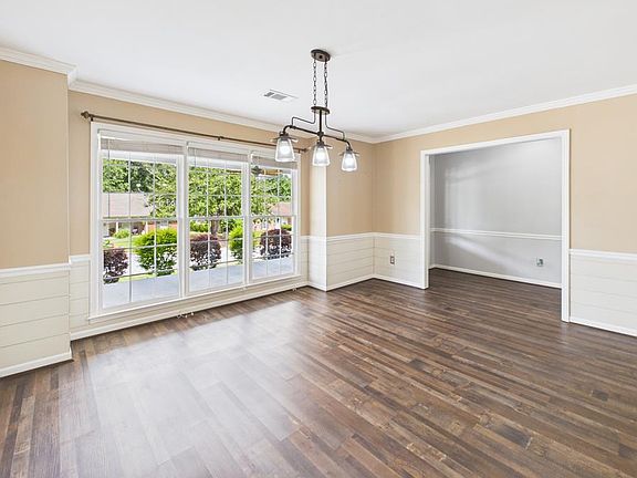 5th image of 6008 Whitehaven Dr