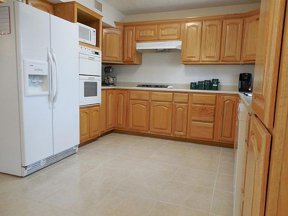 4th image of 3113 La Veta Dr NE