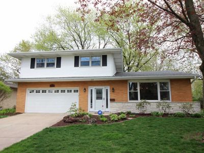 216 Richard Rd, Naperville, IL, 60540