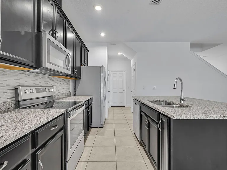 1351 Merrydale Way — Photo 16