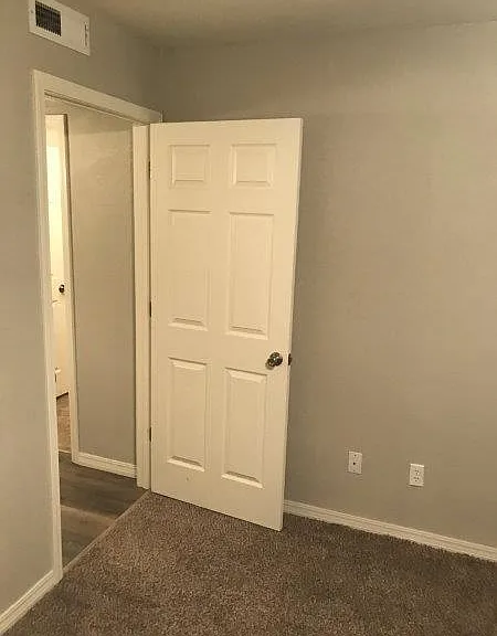 820 Hardy Springs Cir #B — Photo 17