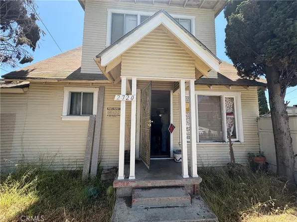 2720 E Wall St, Signal Hill, CA 90755