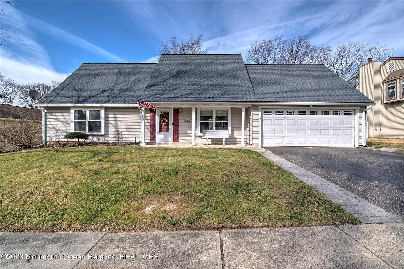 22 Timberline Drive photo 1
