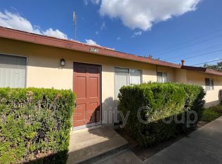 3040 W Walnut Ave, Visalia, CA 93277