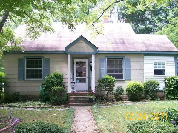 104 N Snead St, Ashland, VA 23005