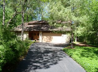 24010 N Gabriel Dr, Lake Zurich, IL 60047