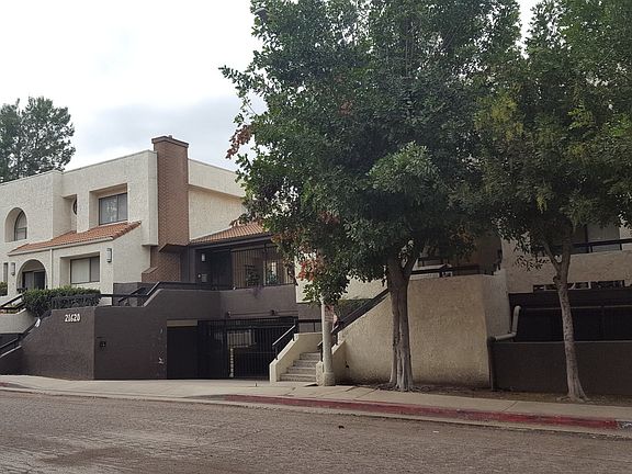 3rd image of 21620 Burbank Blvd Unit 23
