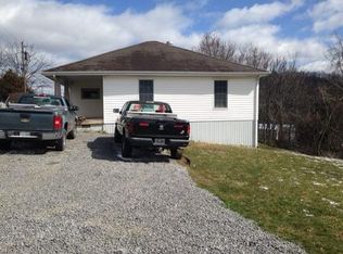 632 Walnut St, Clintwood, VA 24228