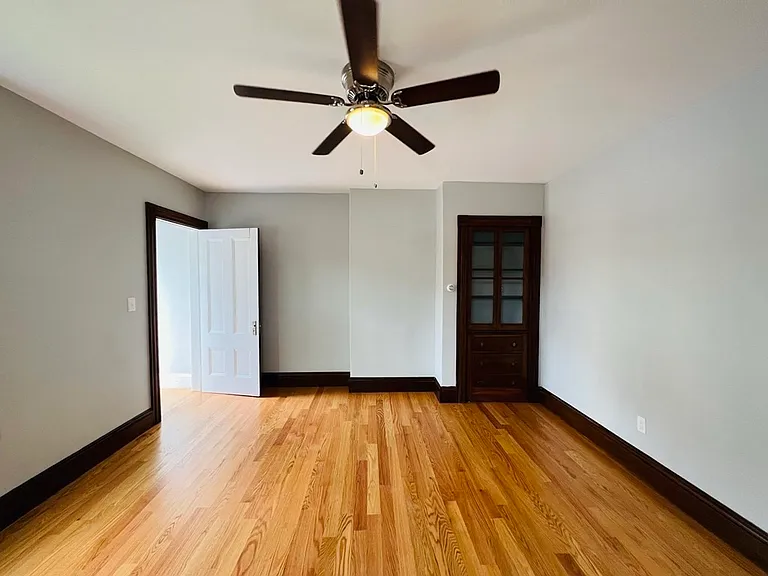 21-23 Caledonia Ave #21 — Photo 5