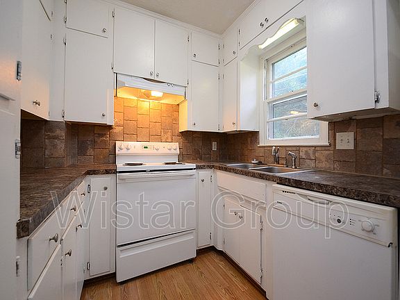 4th image of 7524 Sherman Dr