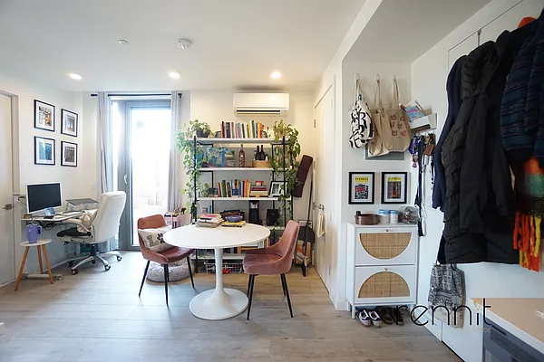 Rented by Rennit Inc. | media 6