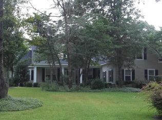 469 Robin Dr, Georgetown, SC 29440