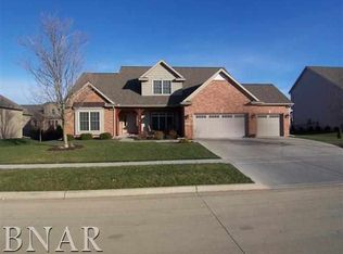 2807 Mowery Dr, Bloomington, IL 61704