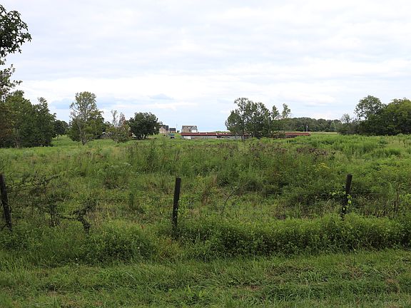 2nd image of 1672 County Road 77