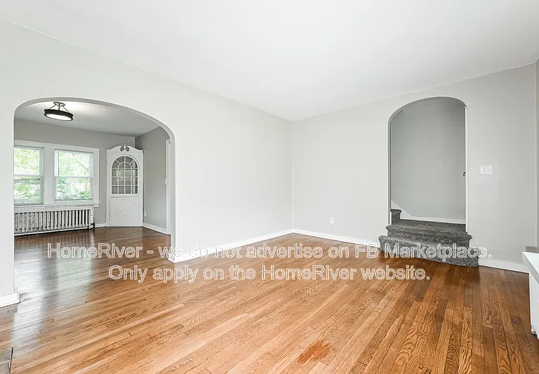 3025 Norwood Ave — Photo 8