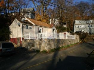 31 Rocky Glen Rd, Danbury, CT 06810