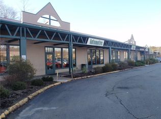 221 W Main St, Branford, CT 06405