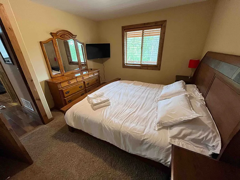 511 N Aspen St — Photo 17