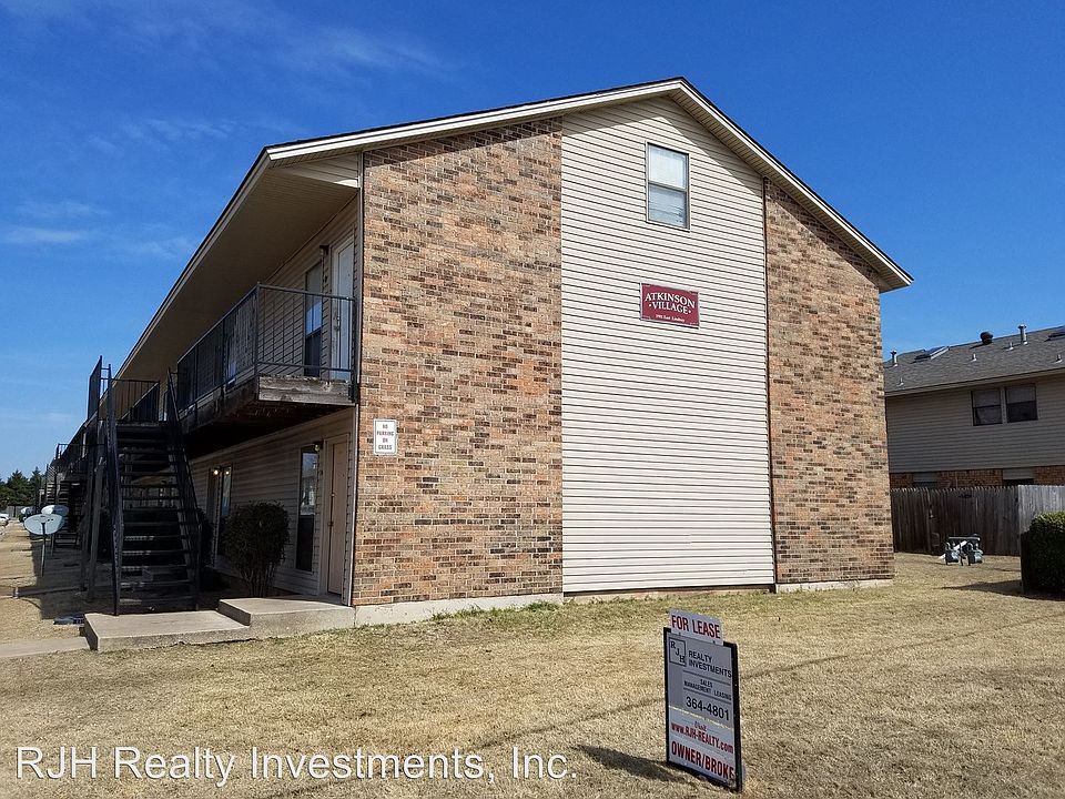 2nd image of 1901 E Lindsey St APT 16B