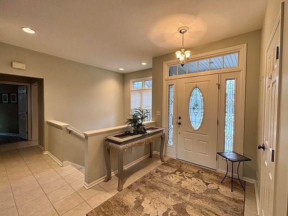 3rd image of 2268 Pin Oak Ct NW #91