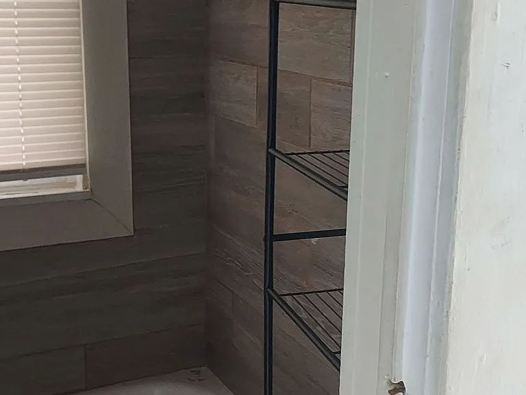 51 Cotter Ave — Photo 8