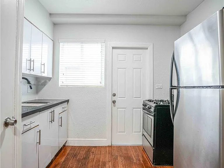 7325 Carlyle Ave #10 — Photo 7