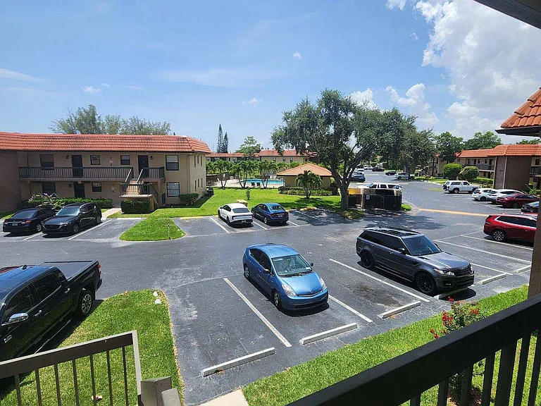 21902 Lake Forest Cir #206 — Photo 4