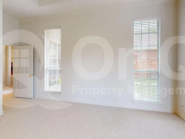1306 Granger Dr — Photo 13