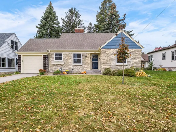 2214 Roosevelt St NE, Minneapolis, MN 55418