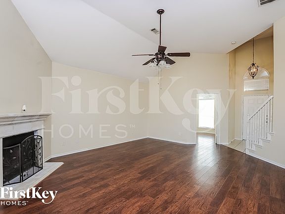 3rd image of 5108 Parkplace Dr