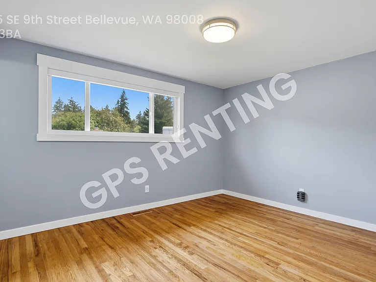 16015 SE 9th St — Photo 6