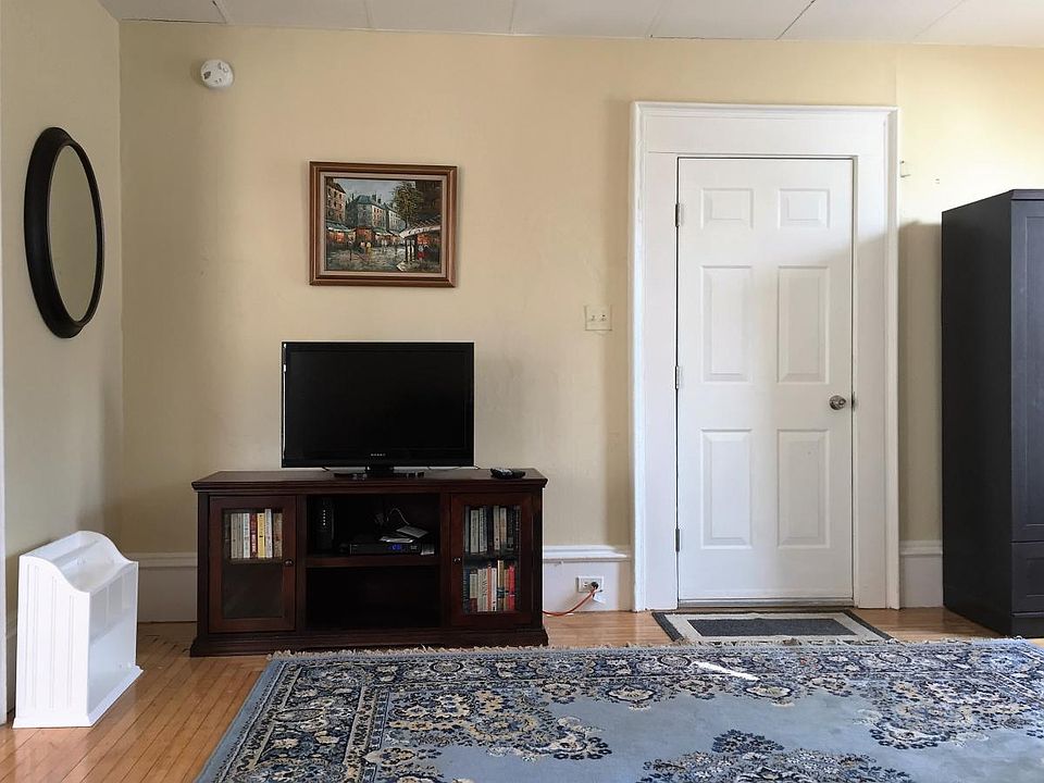 Cable and WIFI included