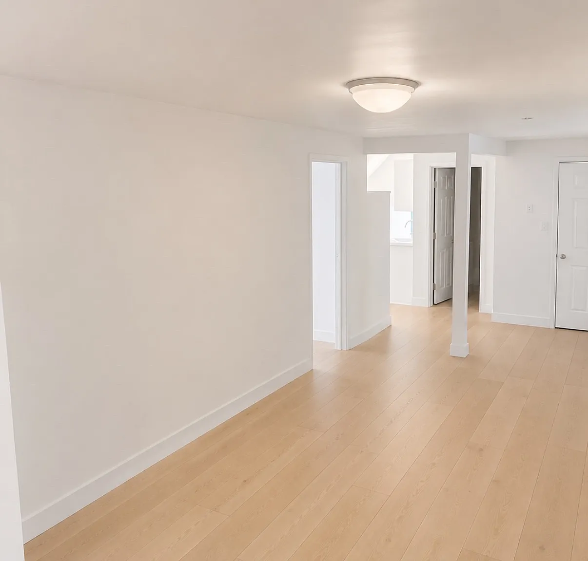 3 bed, 1300 sqft, $1,995 — Photo 1