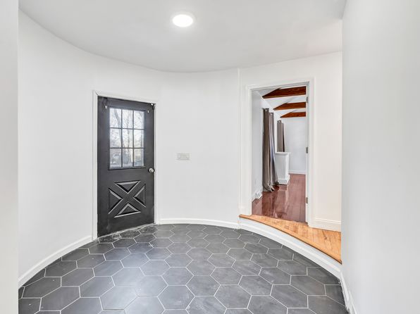 11 Botsford Rd, Seymour, CT 06483