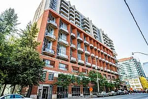 Building Photo - 255 Richmond St E #821