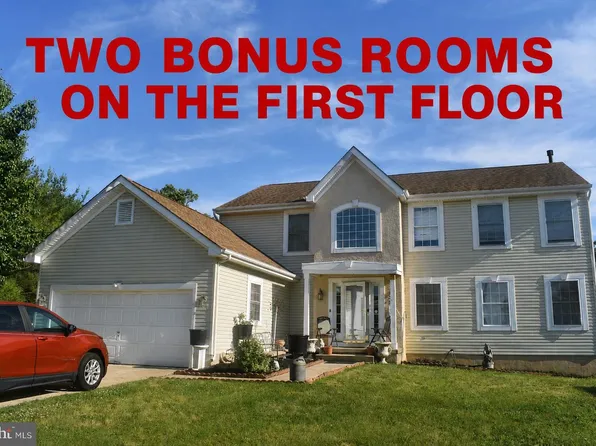 9 Crystal Ct, Sicklerville, NJ 08081