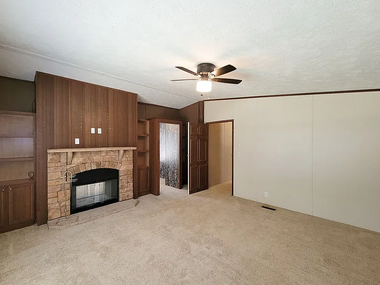 10754 S Lake Shore Dr — Photo 32