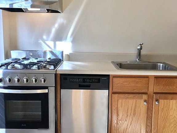 5th image of 2070 Pacific Ave APT 602