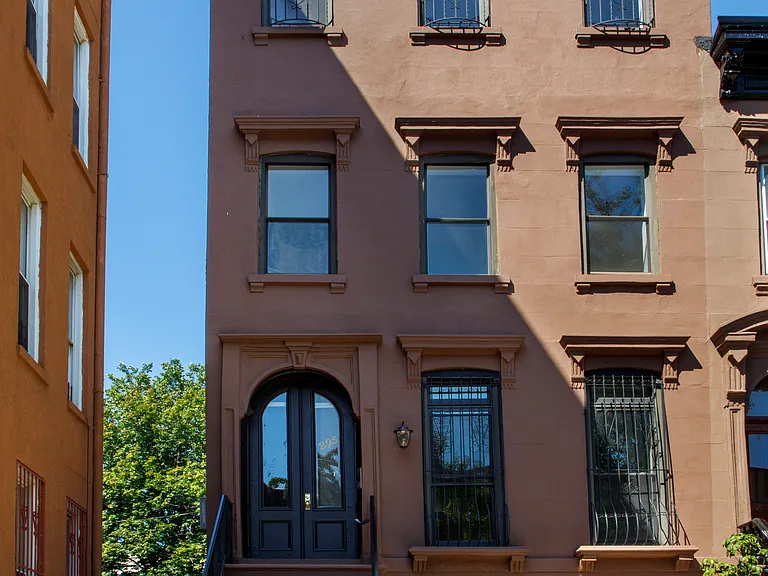 295 Macdonough St #2 — Photo 8