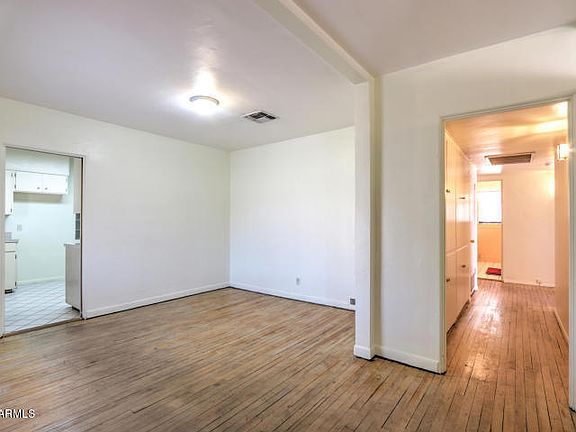 4th image of 1312 N Park Ave