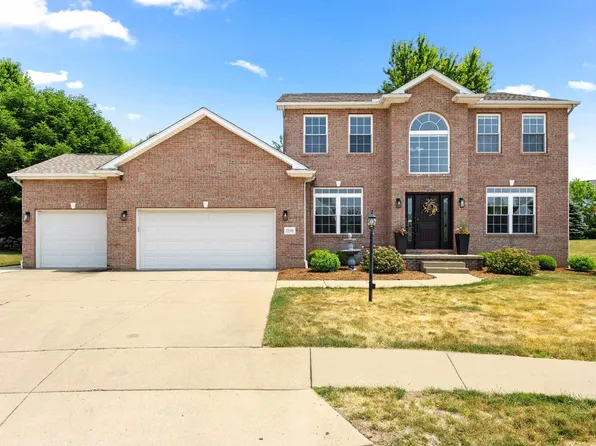 2200 W Dover Ct, Dunlap, IL 61525