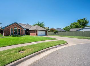 300 Ramsey Ct, Norman, OK 73072