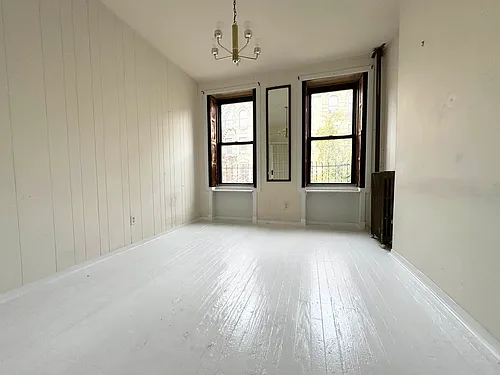 62 E 7th St #3E Photo 1