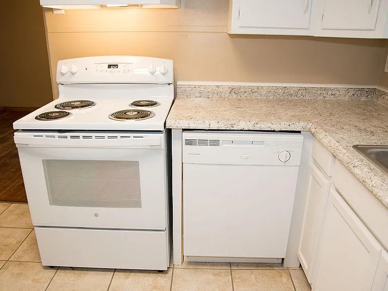 1223 Greenbrier Rd #1/2 — Photo 15