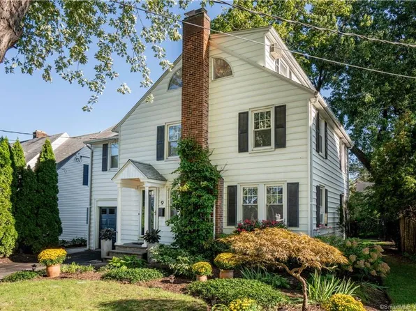 9 Arapahoe Road, West Hartford, CT 06107
