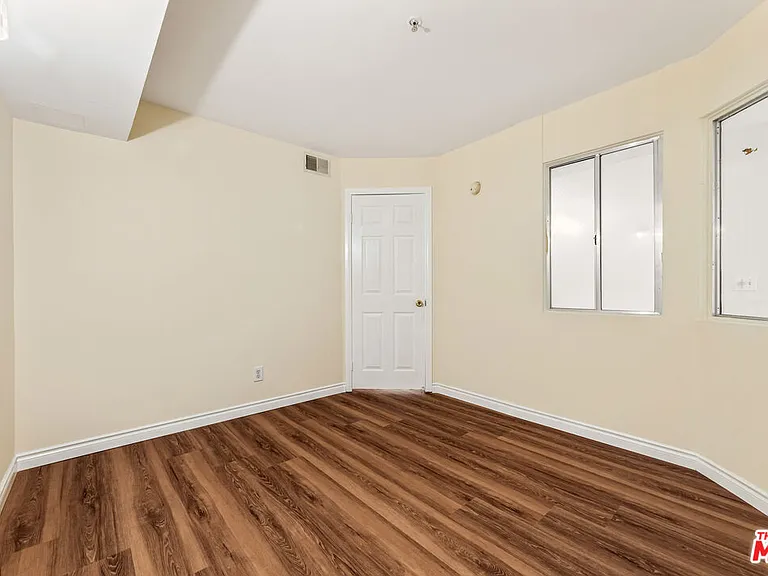 4755 Templeton St #2115 — Photo 16