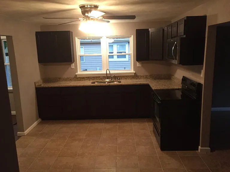 9124 Summit Dr — Photo 8