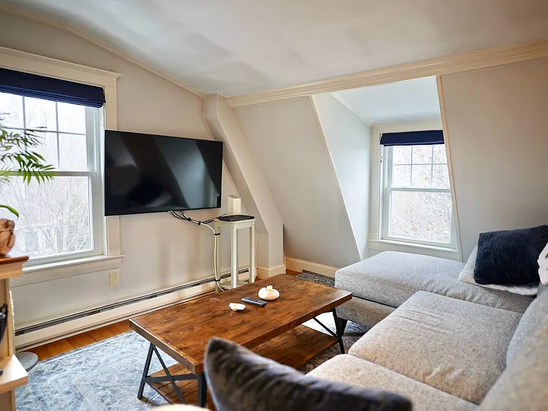 55 School St #3 — Photo 2
