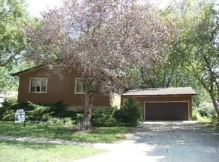 1626 Schifly Ln, Dekalb, IL 60115